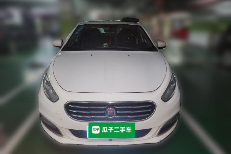 Used Fiat Viaggio 2015 1.4T Automatic Luxury Edition Front