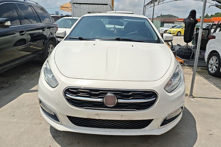 Used Fiat Viaggio 2015 1.4T Manual Enjoyment Edition Front