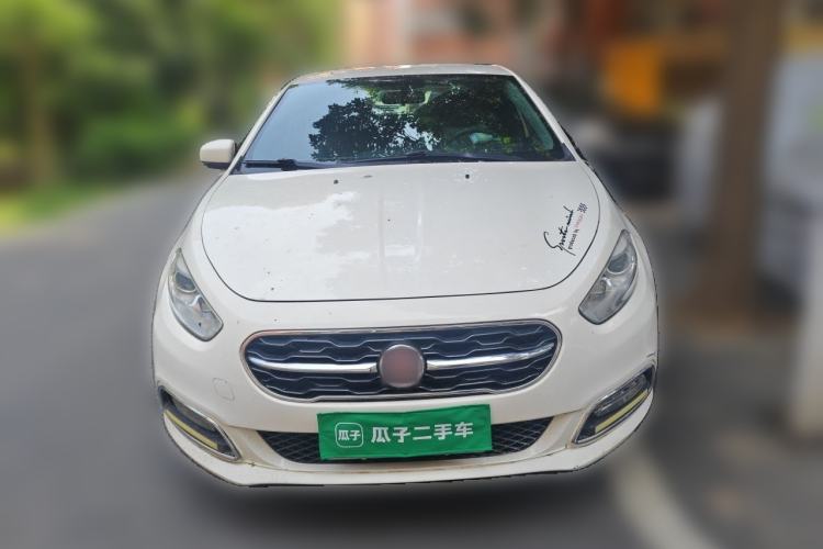 Used Fiat Viaggio 2015 1.4T Automatic Enjoyment Edition Front