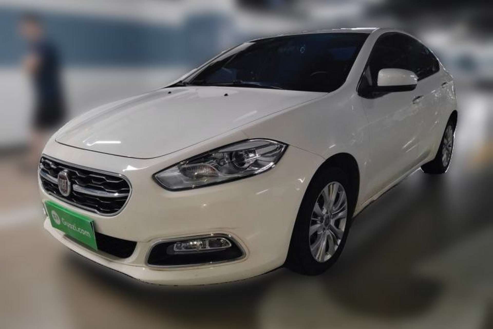 Used Fiat Viaggio 2015 1.4T Automatic Jingxiang Edition Front Left 45 Deg