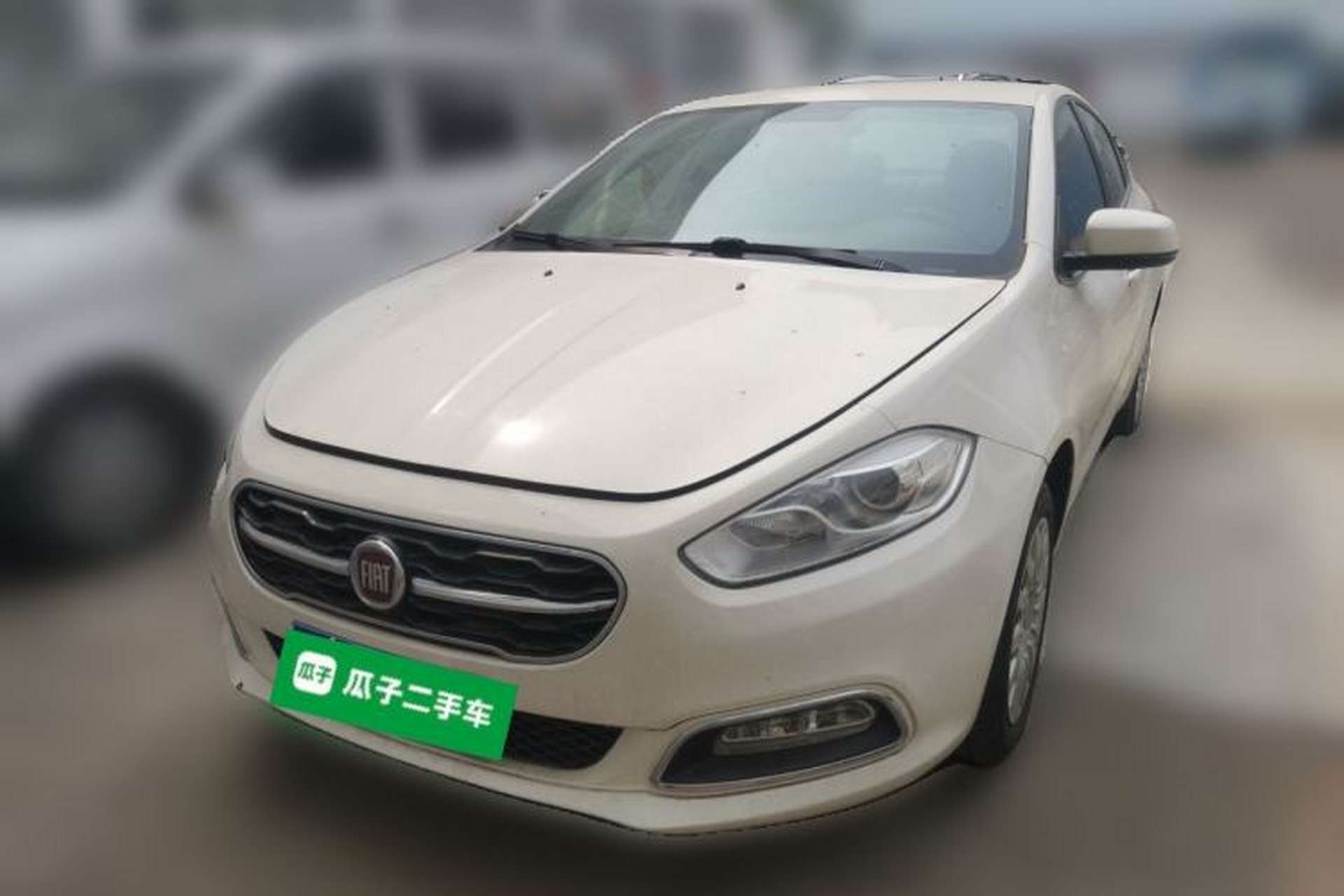 Used Fiat Viaggio 2015 1.4T Automatic Enjoyment Edition Front Left 45 Deg