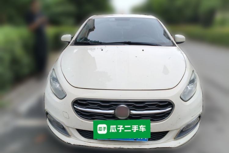 Used Fiat Viaggio 2015 1.4T Automatic Enjoyment Edition Front