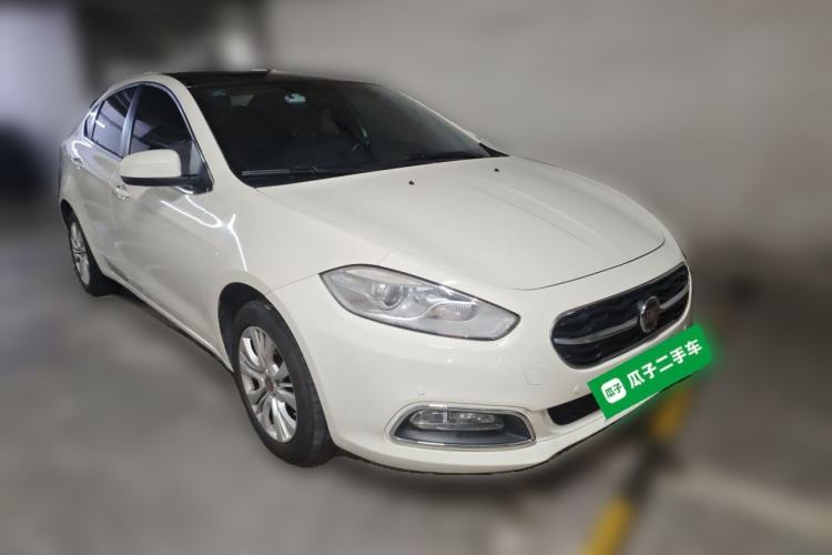 Used Fiat Viaggio 2015 1.4T Automatic Jingxiang Edition Front Right 45 Deg