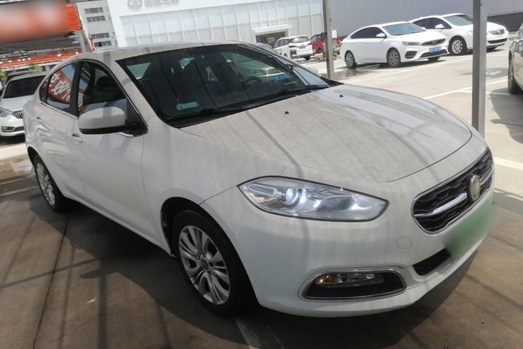 Used Fiat Viaggio 2015 1.4T Automatic Jingxiang Edition Front Right 45 Deg