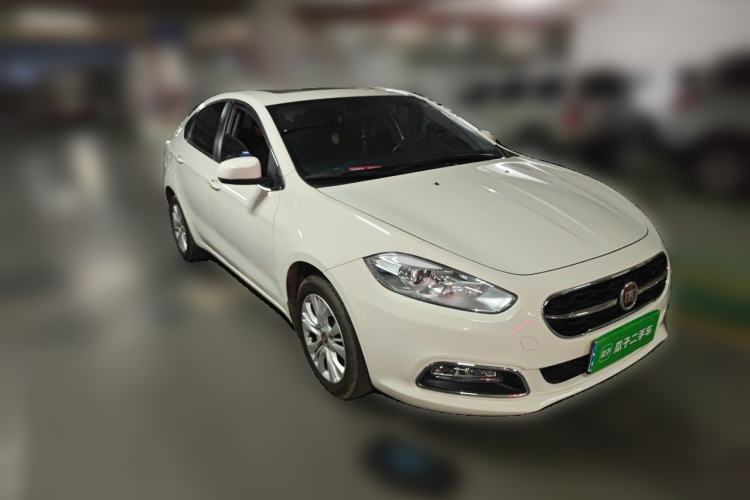 Used Fiat Viaggio 2015 1.4T Manual Jingxiang Edition Front Right 45 Deg
