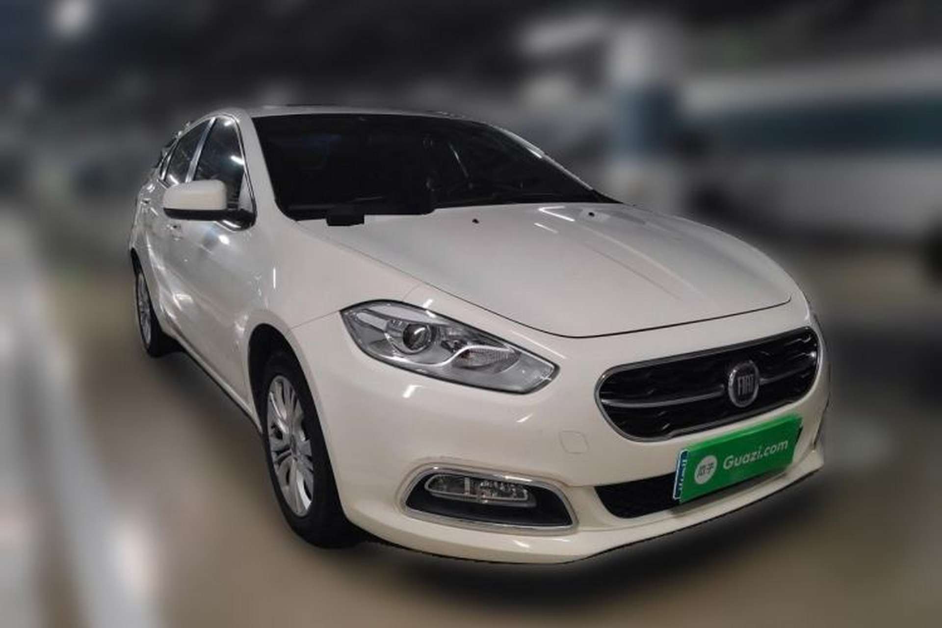 Used Fiat Viaggio 2015 1.4T Automatic Jingxiang Edition Front Right 45 Deg