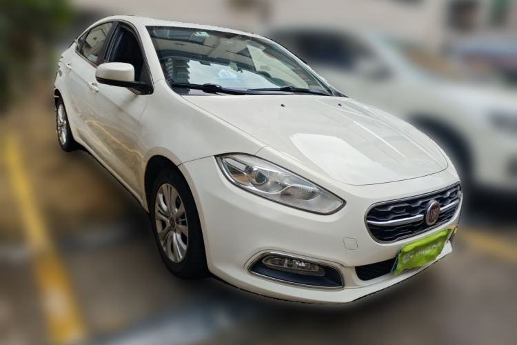 Used Fiat Viaggio 2015 1.4T Automatic Jingxiang Edition Front Right 45 Deg