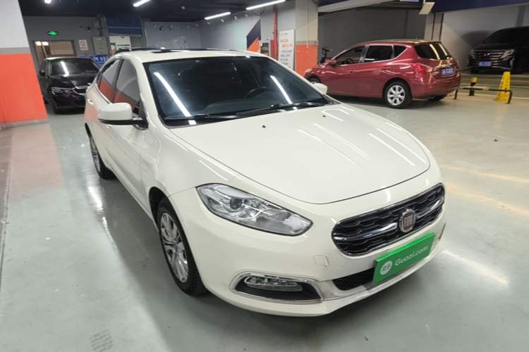 Used Fiat Viaggio 2015 1.4T Automatic Jingxiang Edition Front Right 45 Deg