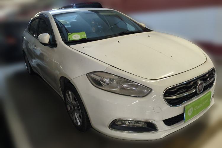 Used Fiat Viaggio 2015 1.4T Automatic Jingxiang Edition Front Right 45 Deg