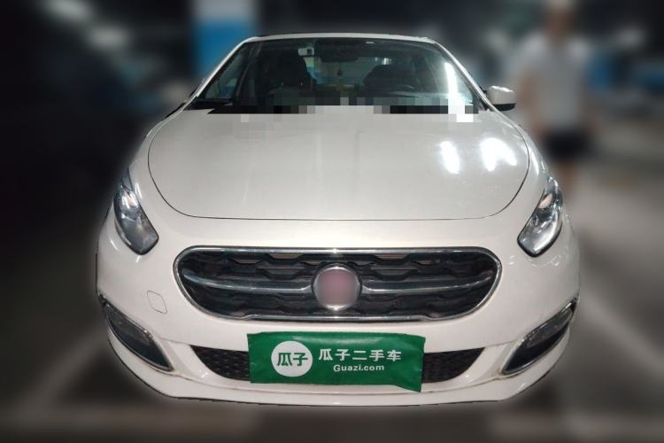 Used Fiat Viaggio 2015 1.4T Manual Enjoyment Edition Front