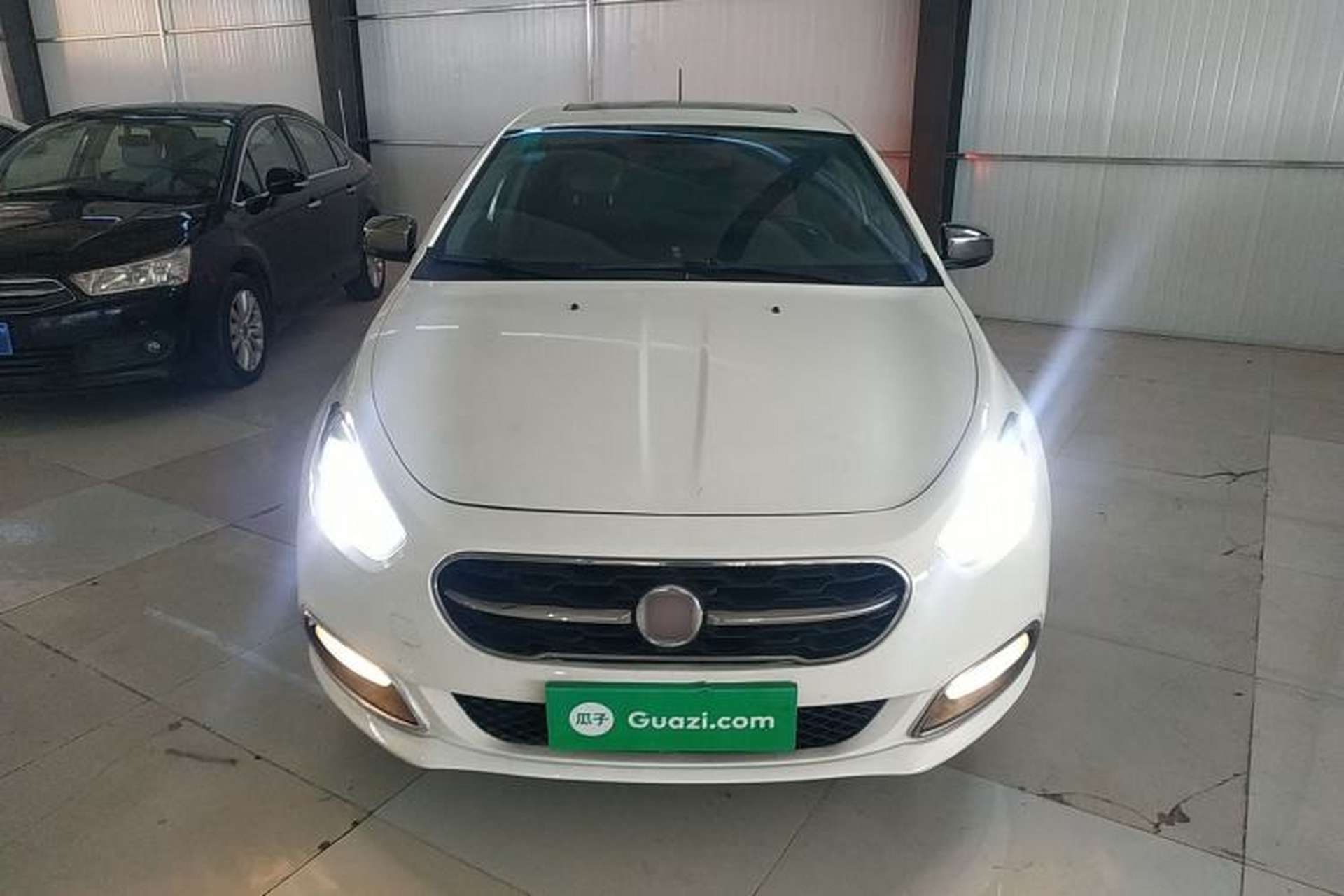 Used Fiat Viaggio 2015 1.4T Automatic Enjoyment Edition Front