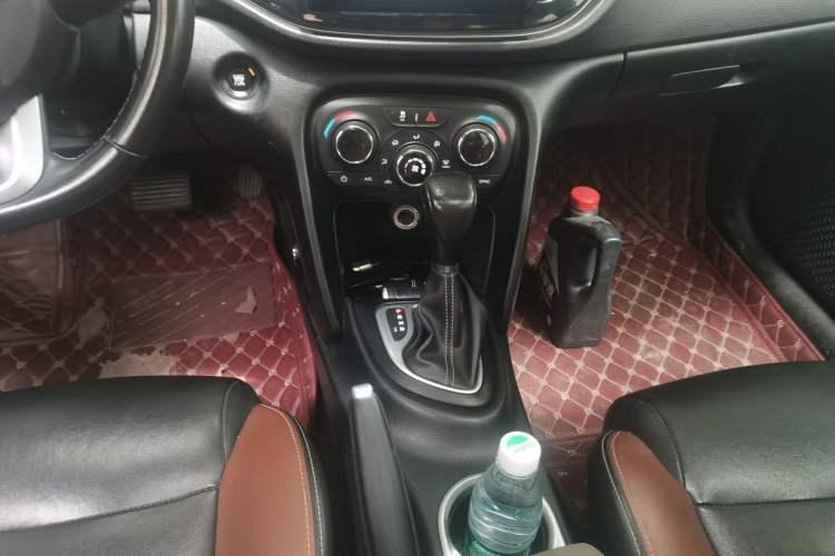 Used Fiat Viaggio 2015 1.4T Automatic Jingxiang Edition Gear Lever