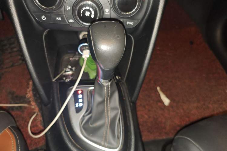 Used Fiat Viaggio 2015 1.4T Automatic Jingxiang Edition Gear Lever