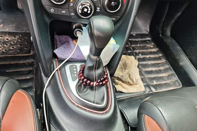 Used Fiat Viaggio 2015 1.4T Automatic Jingxiang Edition Gear Lever
