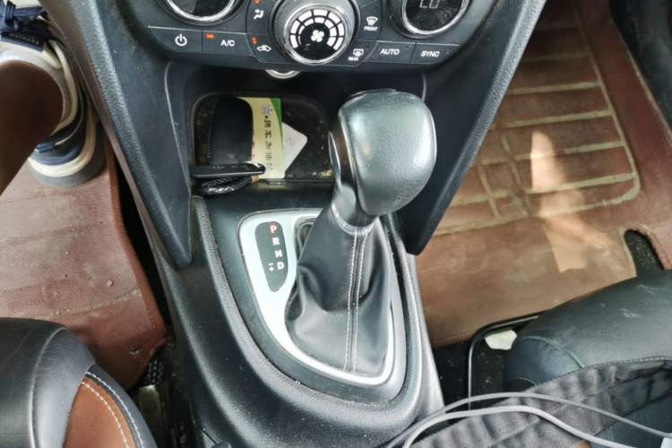 Used Fiat Viaggio 2015 1.4T Automatic Jingxiang Edition Gear Lever