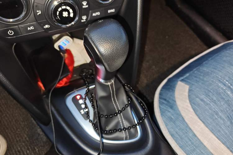 Used Fiat Viaggio 2015 1.4T Automatic Jingxiang Edition Gear Lever