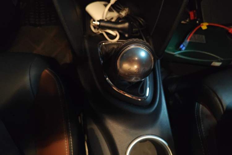 Used Fiat Viaggio 2015 1.4T Manual Jingxiang Edition Gear Lever