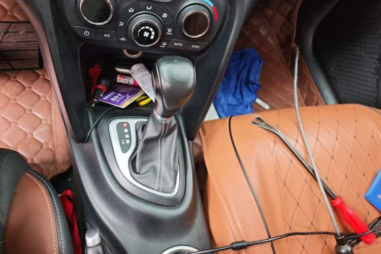 Used Fiat Viaggio 2015 1.4T Automatic Jingxiang Edition Gear Lever