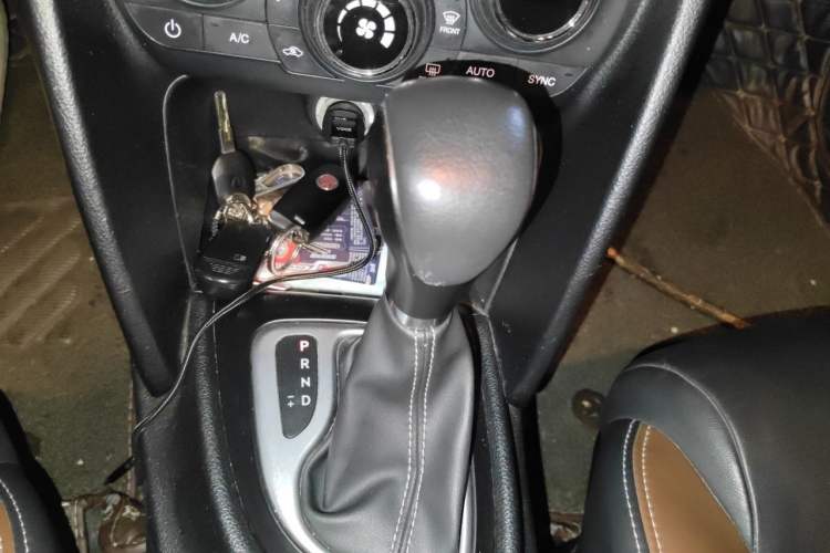 Used Fiat Viaggio 2015 1.4T Automatic Jingxiang Edition Gear Lever