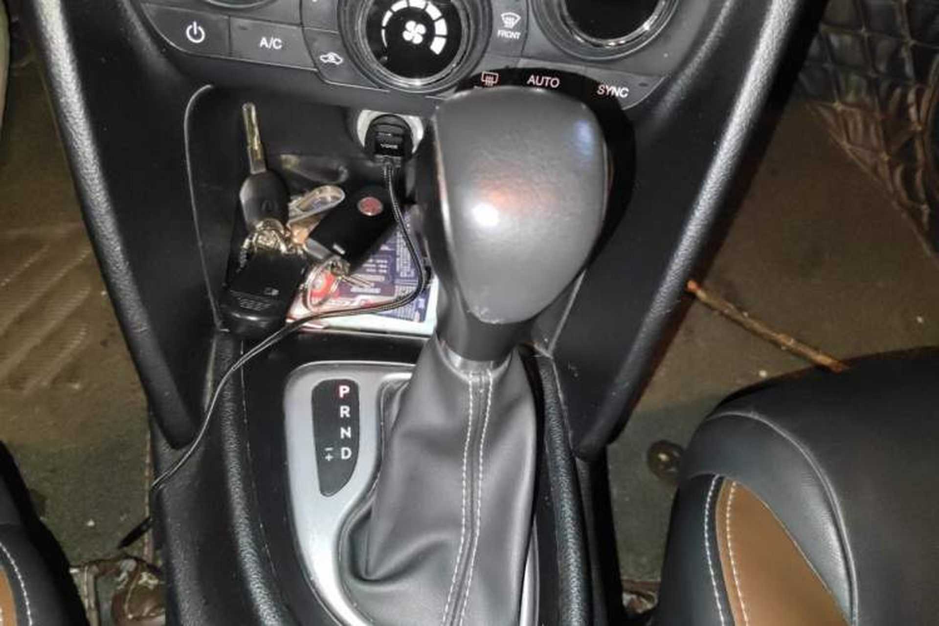 Used Fiat Viaggio 2015 1.4T Automatic Jingxiang Edition Gear Lever