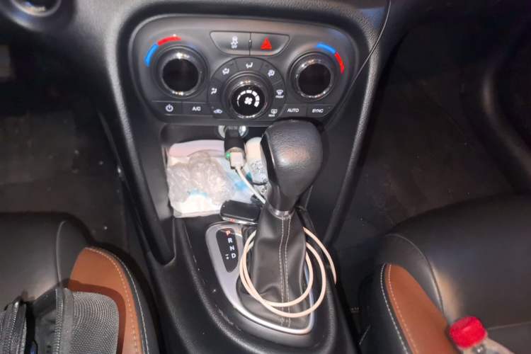 Used Fiat Viaggio 2015 1.4T Automatic Jingxiang Edition Gear Lever