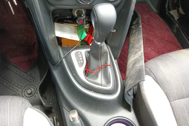Used Fiat Viaggio 2015 1.4T Automatic Enjoyment Edition Gear Lever