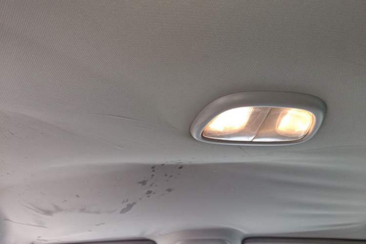 Used Fiat Viaggio 2015 1.4T Manual Enjoyment Edition Headliner