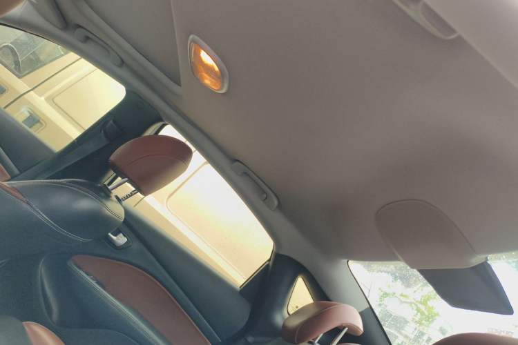 Used Fiat Viaggio 2015 1.4T Automatic Jingxiang Edition Headliner