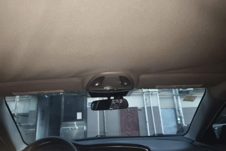 Used Fiat Viaggio 2015 1.4T Automatic Enjoyment Edition Headliner