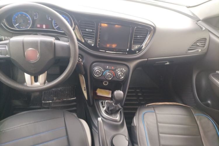 Used Fiat Viaggio 2015 1.4T Automatic Enjoyment Edition Headliner