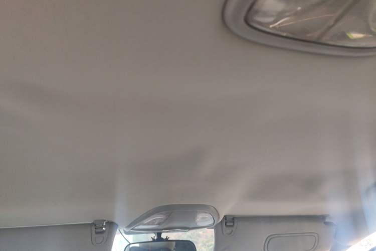 Used Fiat Viaggio 2015 1.4T Automatic Enjoyment Edition Headliner