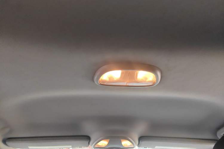Used Fiat Viaggio 2015 1.4T Automatic Enjoyment Edition Headliner