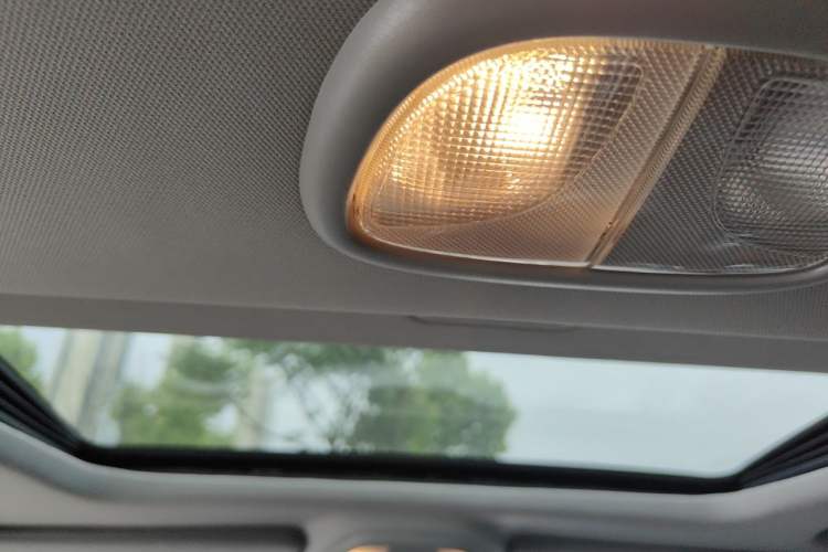 Used Fiat Viaggio 2015 1.4T Automatic Jingxiang Edition Headliner