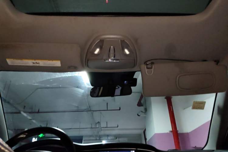 Used Fiat Viaggio 2015 1.4T Automatic Jingxiang Edition Headliner