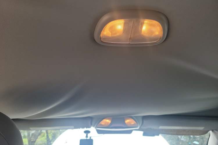 Used Fiat Viaggio 2015 1.4T Automatic Enjoyment Edition Headliner