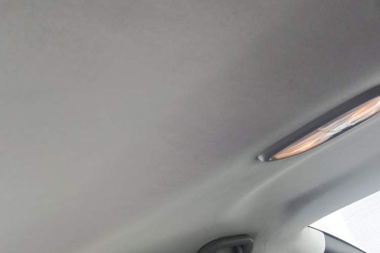 Used Fiat Viaggio 2015 1.4T Automatic Enjoyment Edition Headliner
