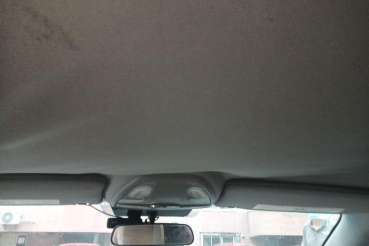 Used Fiat Viaggio 2015 1.4T Automatic Enjoyment Edition Headliner