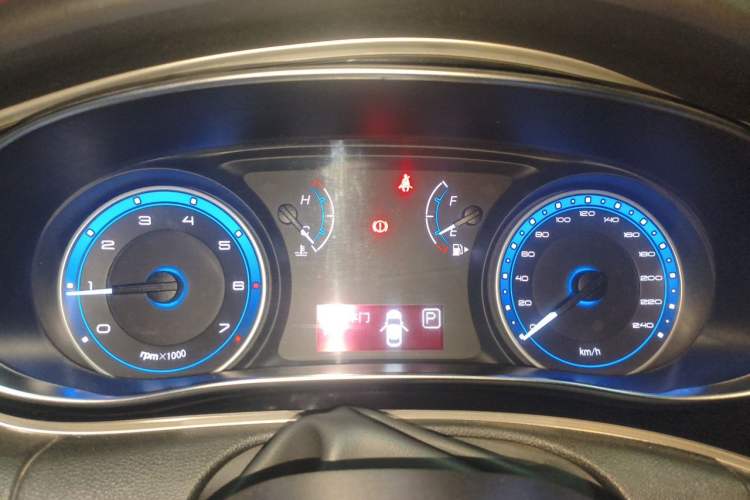 Used Fiat Viaggio 2015 1.4T Automatic Enjoyment Edition Instrument Cluster