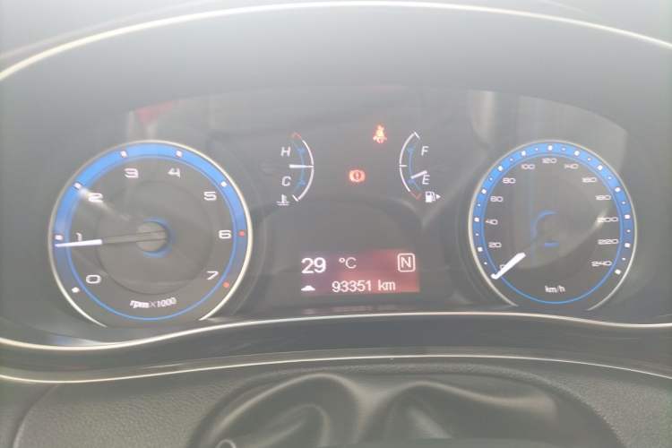 Used Fiat Viaggio 2015 1.4T Automatic Enjoyment Edition Instrument Cluster