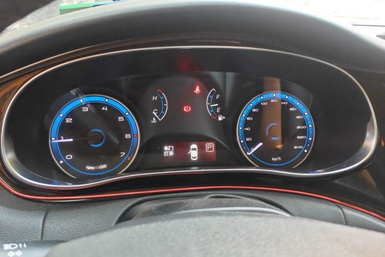 Used Fiat Viaggio 2015 1.4T Automatic Enjoyment Edition Instrument Cluster