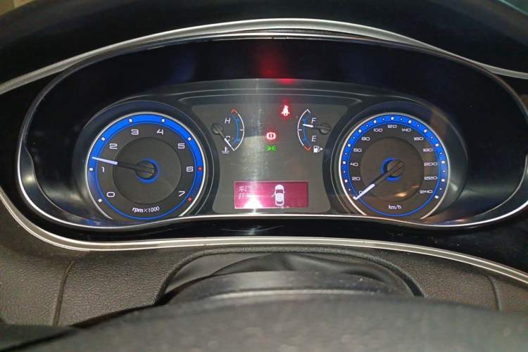 Used Fiat Viaggio 2015 1.4T Manual Enjoyment Edition Instrument Cluster