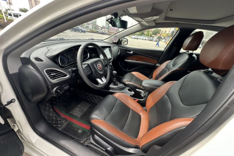 Used Fiat Viaggio 2015 1.4T Automatic Jingxiang Edition Interior 1