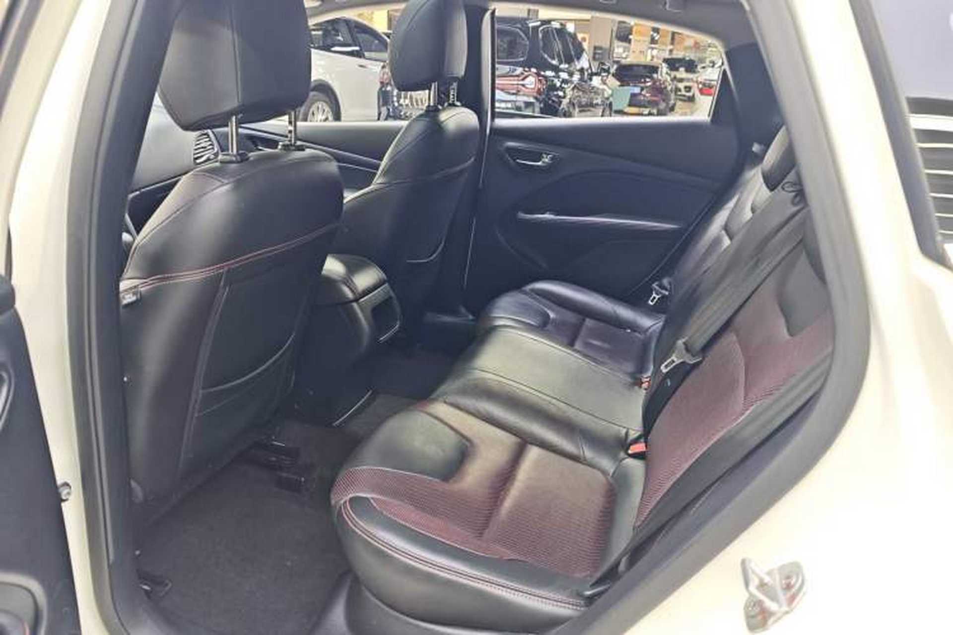 Used Fiat Viaggio 2015 1.4T Automatic Enjoyment Edition Interior 5
