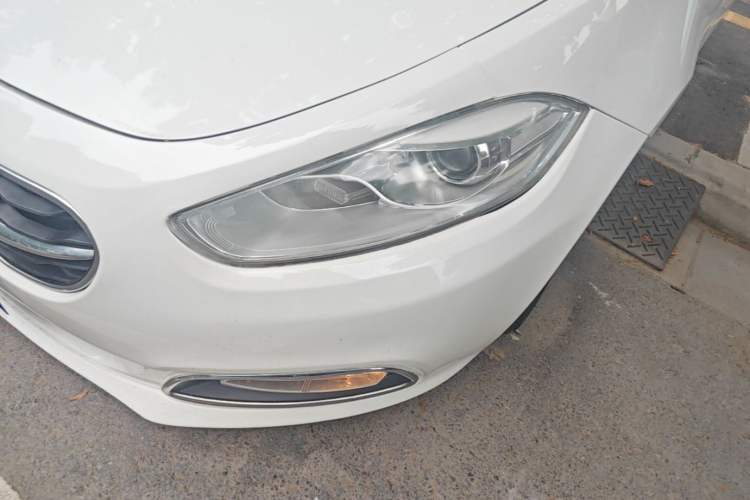 Used Fiat Viaggio 2015 1.4T Manual Enjoyment Edition Left Front Headlight