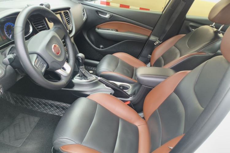 Used Fiat Viaggio 2015 1.4T Automatic Jingxiang Edition Left Front Seat