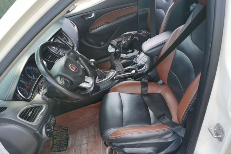 Used Fiat Viaggio 2015 1.4T Automatic Jingxiang Edition Left Front Seat