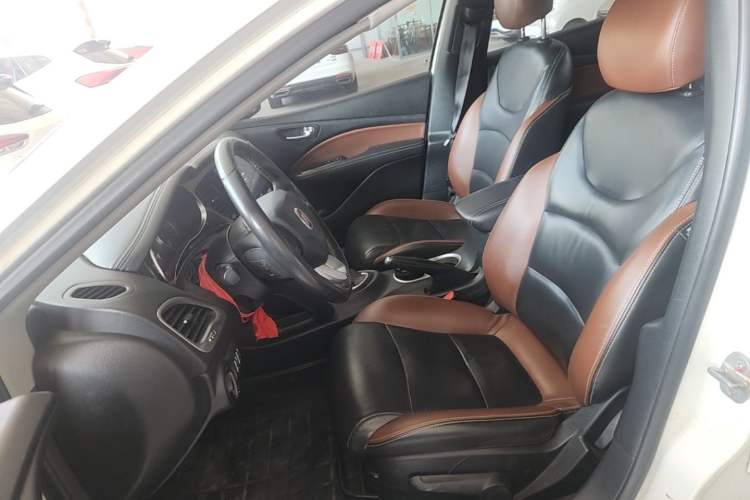 Used Fiat Viaggio 2015 1.4T Automatic Jingxiang Edition Left Front Seat