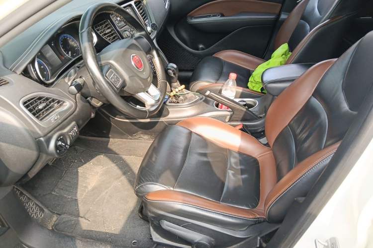 Used Fiat Viaggio 2015 1.4T Automatic Jingxiang Edition Left Front Seat