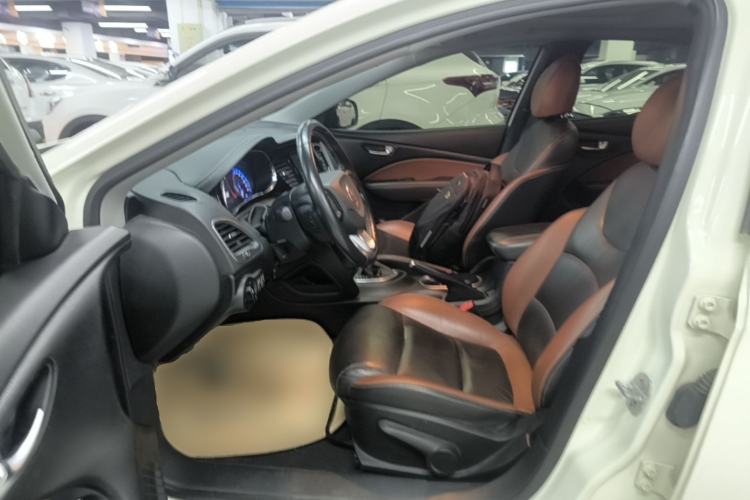 Used Fiat Viaggio 2015 1.4T Automatic Jingxiang Edition Left Front Seat