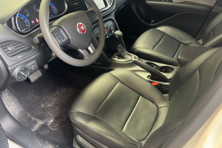 Used Fiat Viaggio 2015 1.4T Automatic Enjoyment Edition Left Front Seat